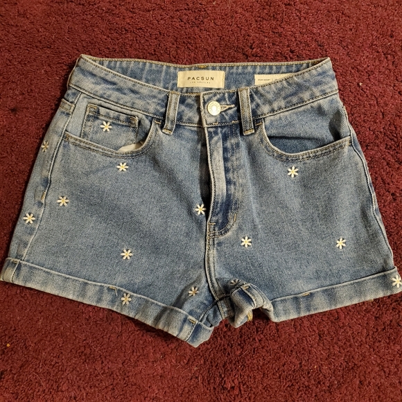 pacsun flower shorts